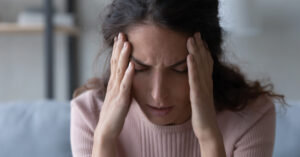 Cefalea tensiva: cos’è?